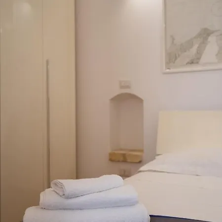 La Piazzetta Historic Center Apartment Tropea